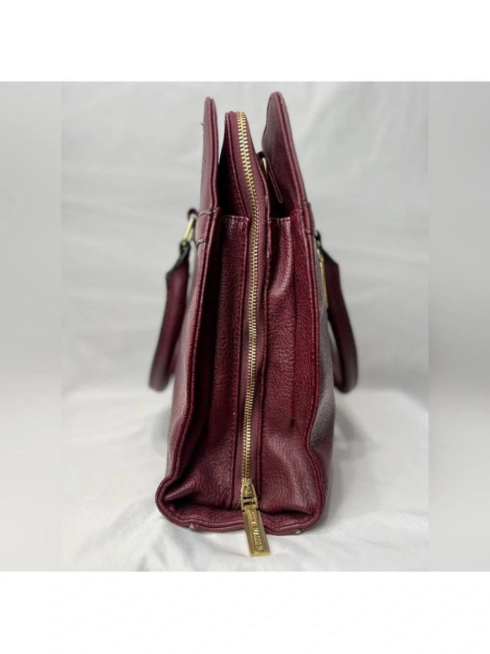 Steve Madden Burgundy Leather Handbag Interior-Excellent Condition